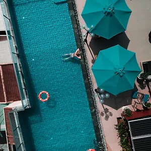 *** Hotel Uptown & Vietnam